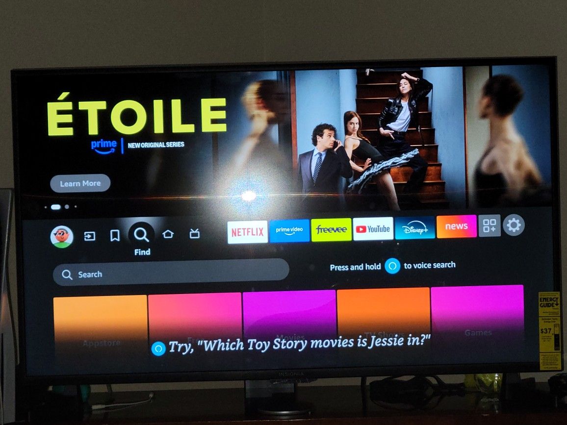 Hey everyone, I’m selling /trading my 43” Insignia Class F30 Series 4K Smart Fire TV