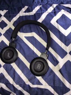 Jbl e45bt headset