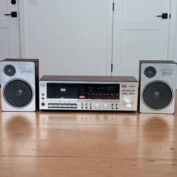 Vintage Bookshelf Stereo System