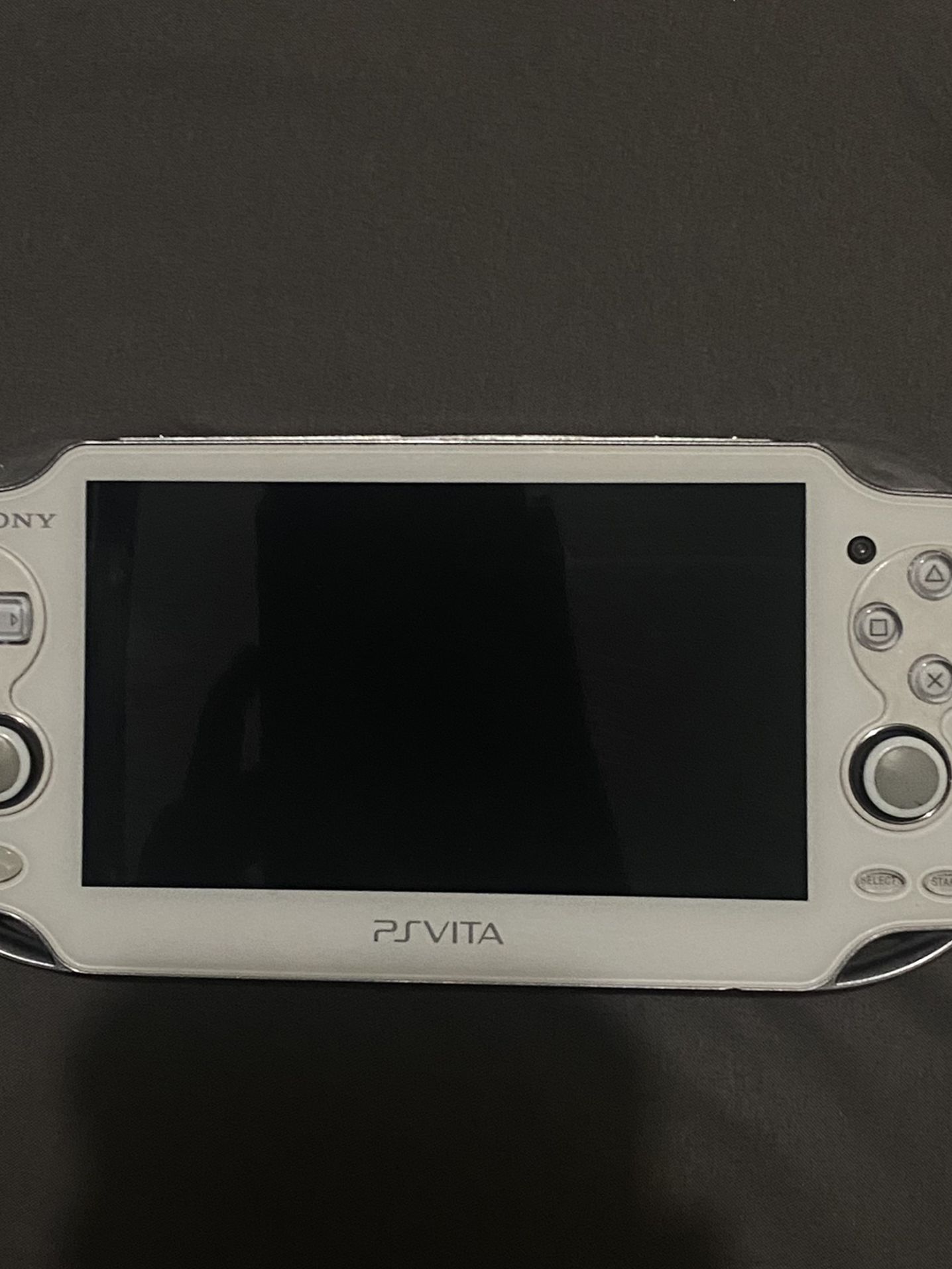 Sony PlayStation Vita PHC- 1000 Crystal White / 4 GB memory Card Included