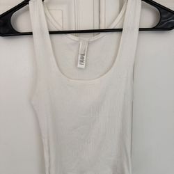 Cream Skims Cotton Tank Size M