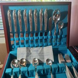 Crown Inlaid By International Silver Flatware 43 Pieces 