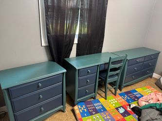 Teal Painted Bedroom Furniture Set 4 Pieces