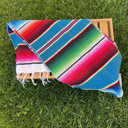 Corredor De Mesa! Muy Bonito Mexicano ! $7