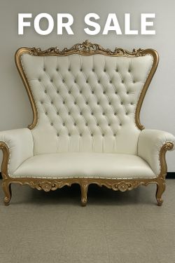 2-Seater White & Gold Throne Chair – Perfect for Couples