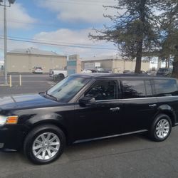 2009 Ford Flex SUV! V6 3rd Row! Black on Black Leather! Runs Great!