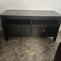 TV Stand (table)