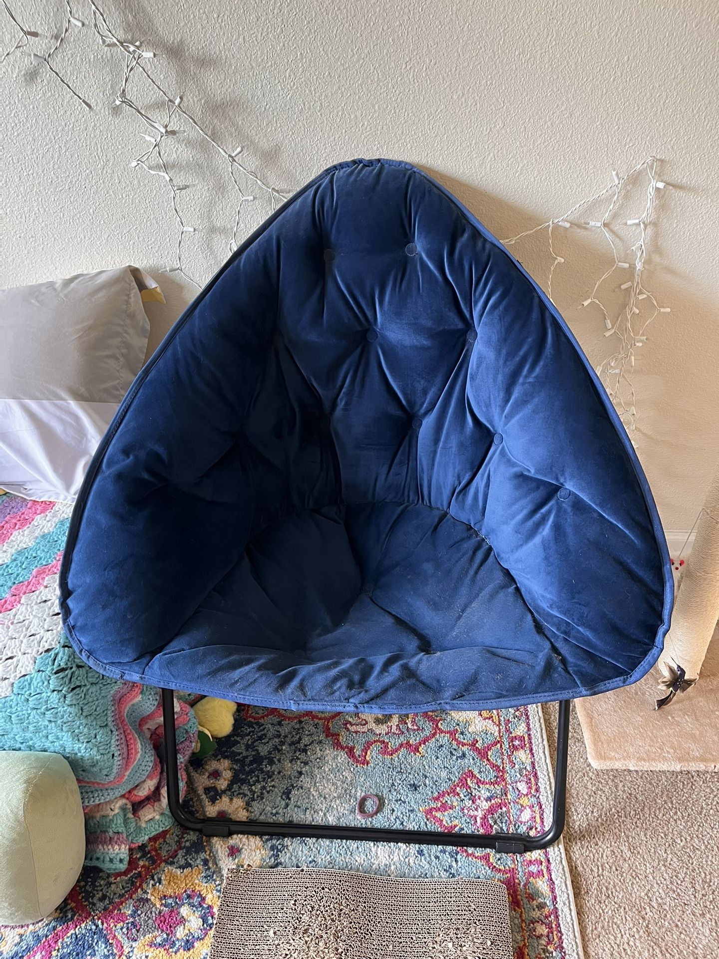 Plush Blue Saucer Chair – Foldable, Comfy & Stylish Lounger