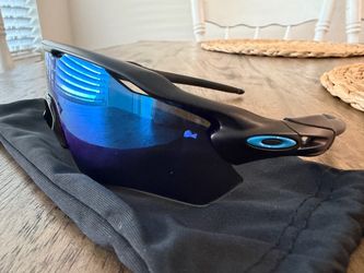 Oakley Radar