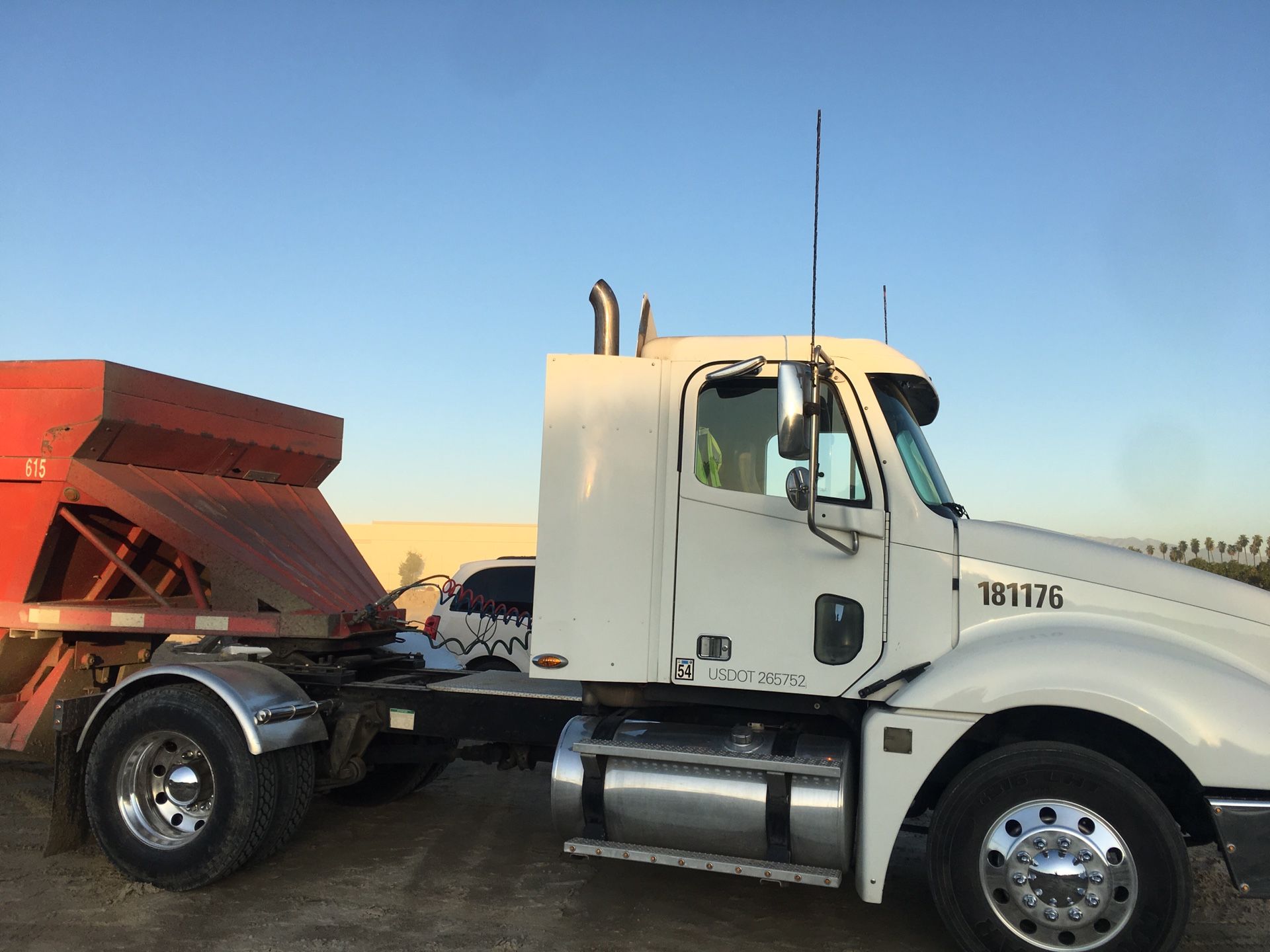 2003 Freightliner CAT Engine C12