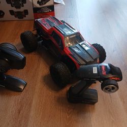 Traxxas E Revo Traxxas Rustler And Redcat