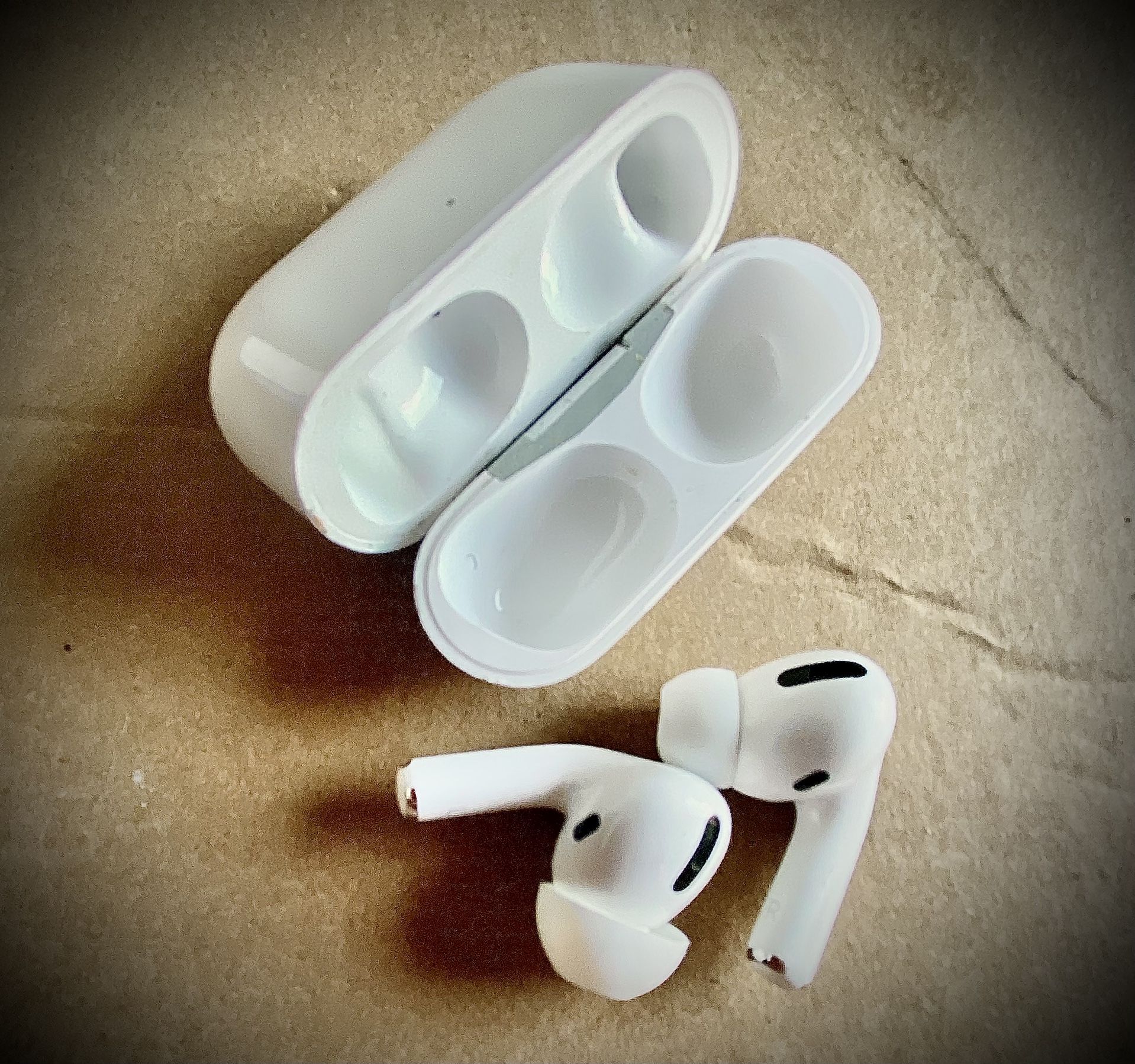 Apple AirPod Pros