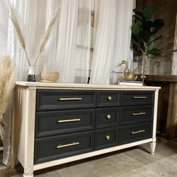 !!SOLD!! Original Mid Century Dresser Or Sideboard 