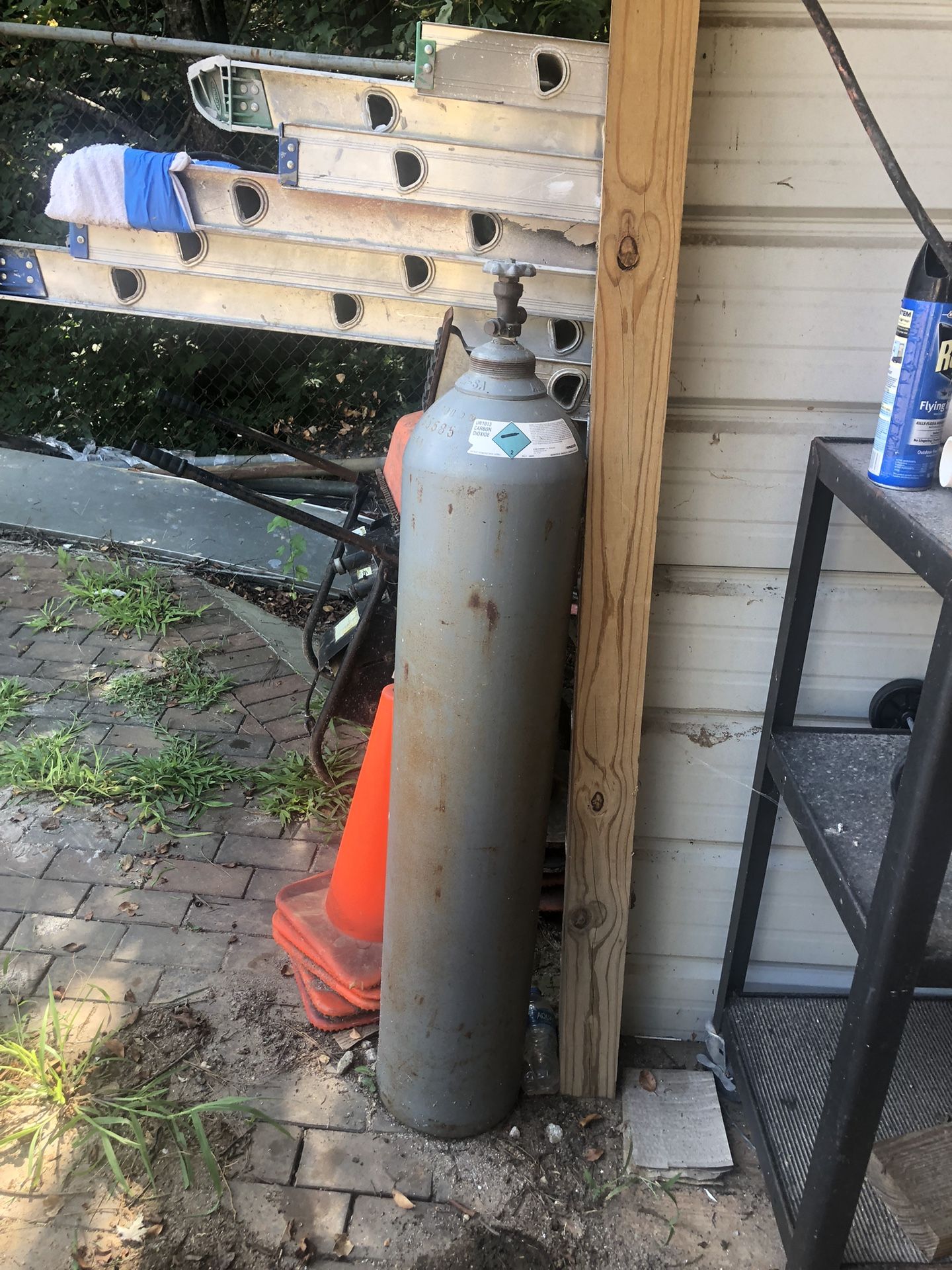 50 lb UN1013 Co2