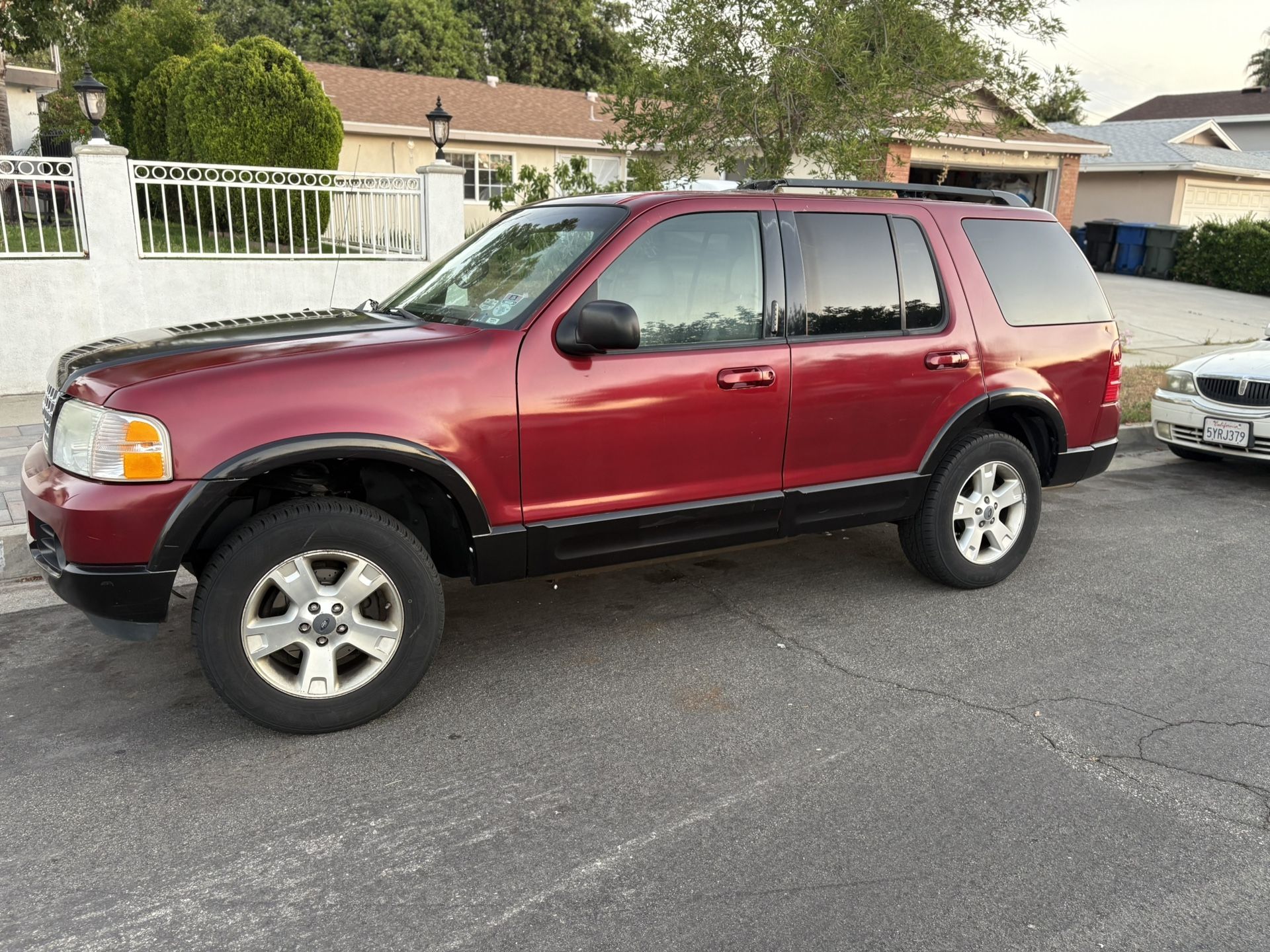 2004 Ford Explorer