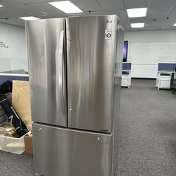 LG Stainless Steel French Door Refrigerator w/ Bottom Freezer – Works Great