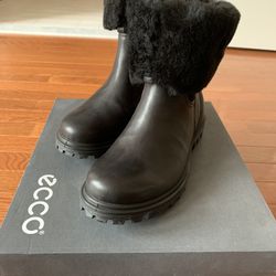 Brand New Ecco Bootie, Size 8.5, Black Leather