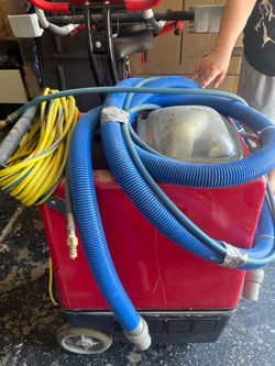 Floor scrubber