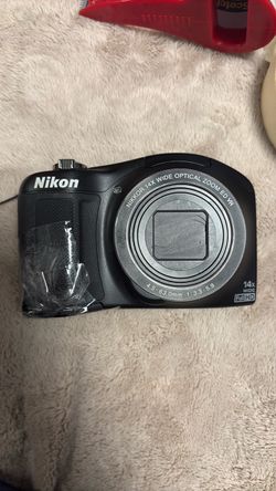 Nikon Compact Digital Camera 14x Zoom