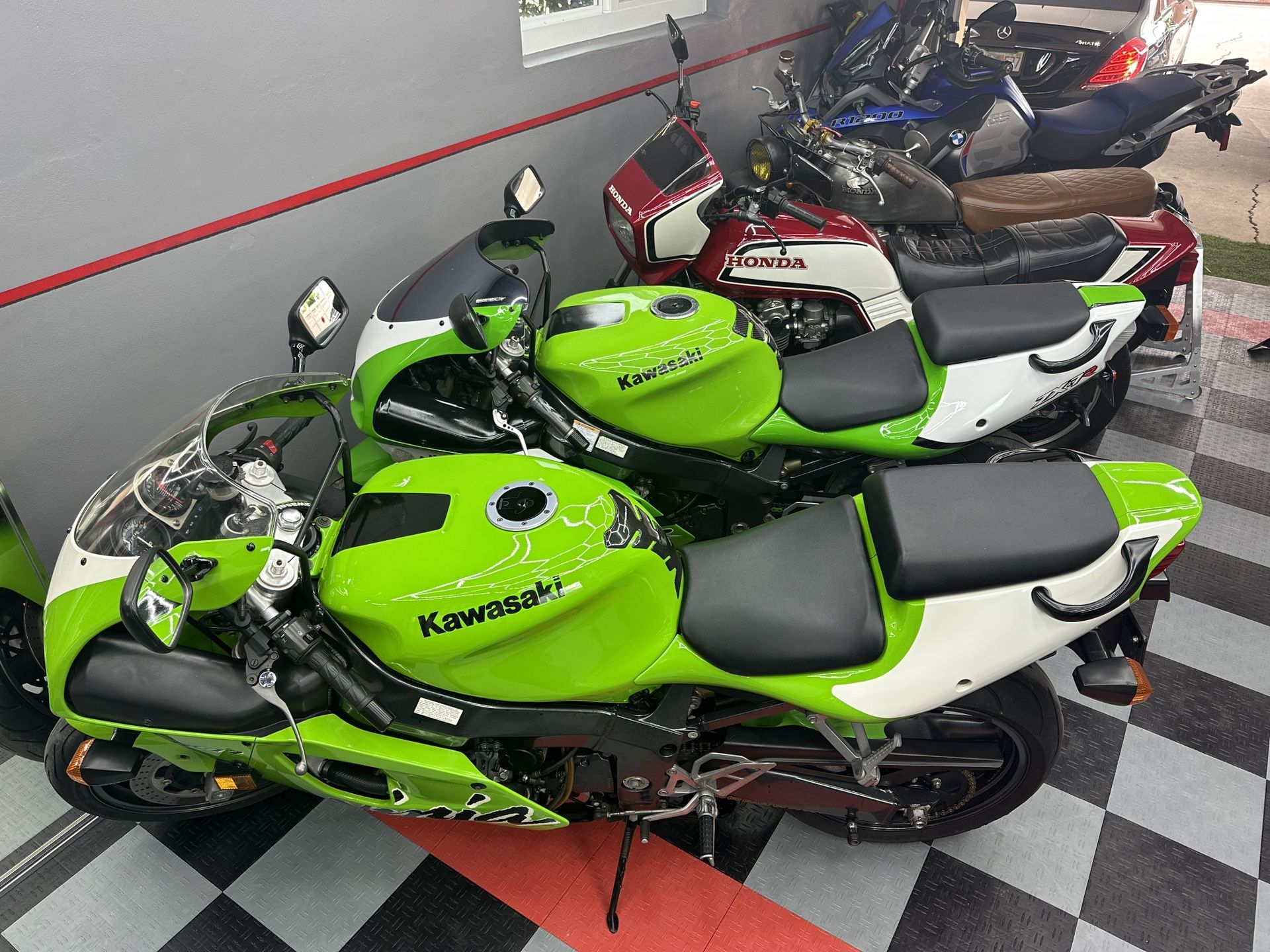 2001 Kawasaki Ninja ZX7R for Sale in Dania Beach, FL - OfferUp
