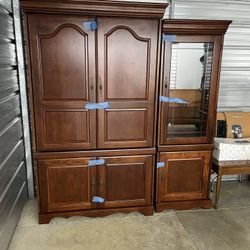 Traditional Cherry Oak Entertainment Cabinet Set