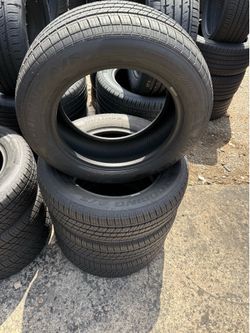 4 llantas 215/60r16  95% de vida por $200
