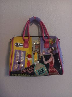 WOMANS LUXURY PURSE