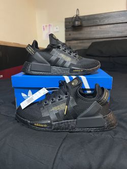 Adidas NMD_R1.V2 “Black/Metallic Gold” Mens Size 6