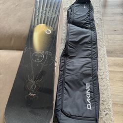 Burton 172 Snowboard w/ Dakine 175 Roller Bag