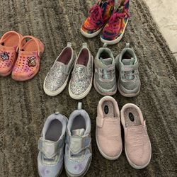Toddler Shoes Size 6 And 7 And Size 9 