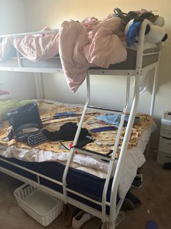 Bunk bed twin over full
