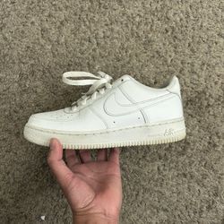 Air Force 1s Size 5.5 