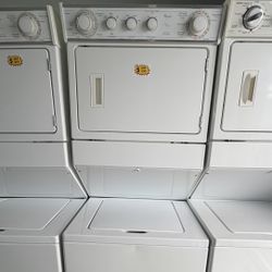 WHIRLPOOL COMBO DE LAVADORA Y SECADORA 27”