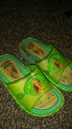 Girls sandals