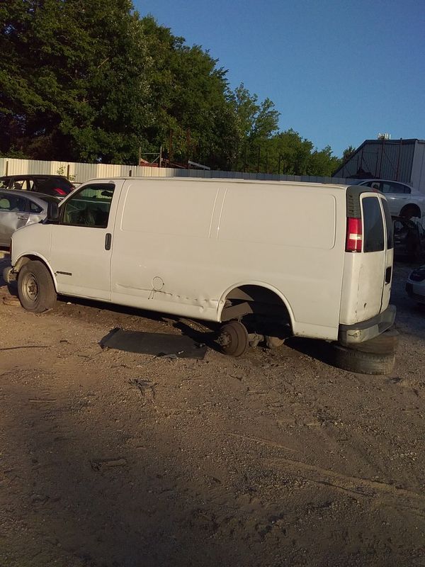 Chevy van Express.3500. 2001 parts. for Sale in Dallas, TX - OfferUp