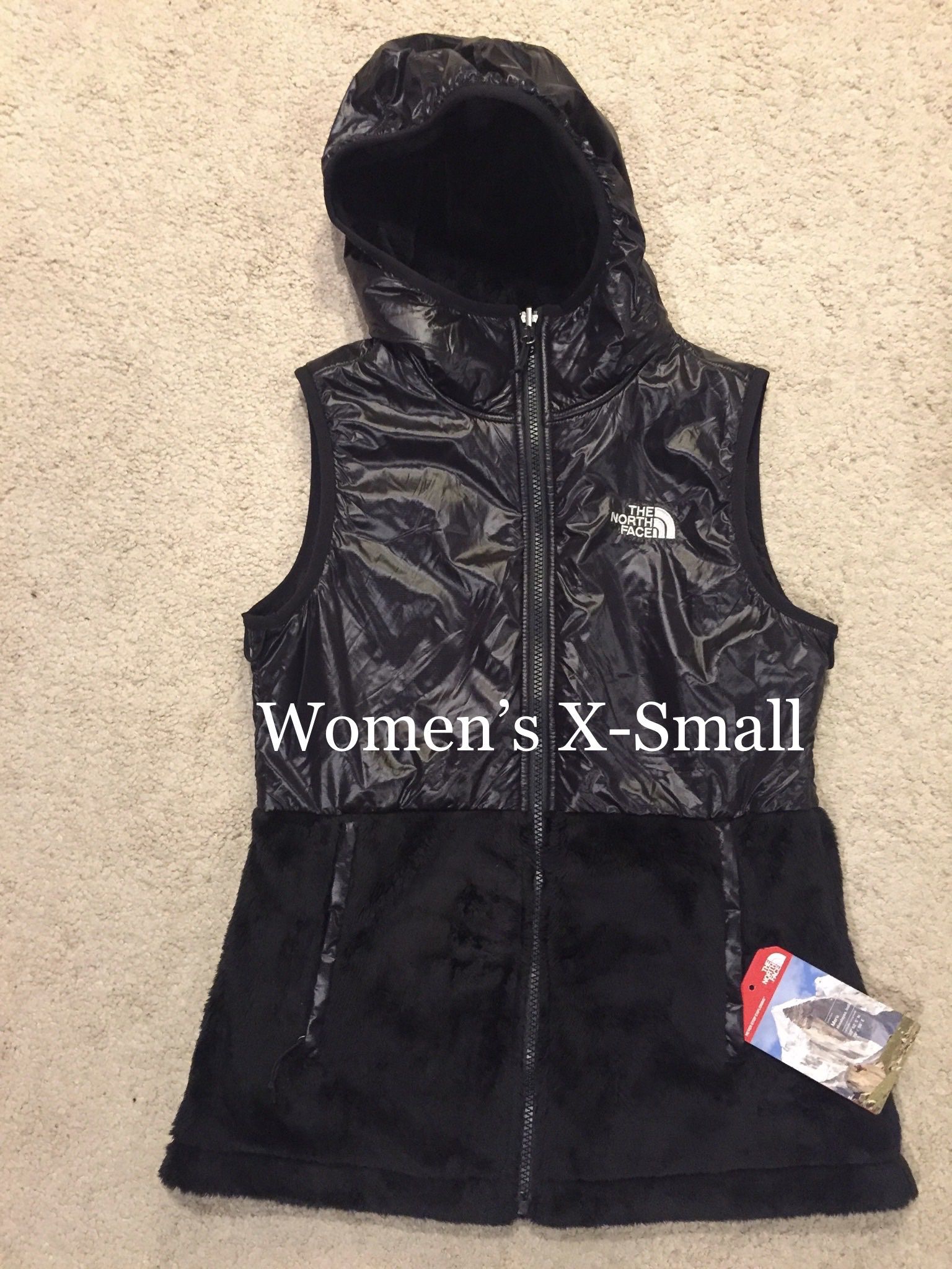 NORTH FACE / SOFT COZY FUZZY Fur Fleece Vest Sweatshirt Jacket Coat / SIZE: Women's X-Small / Brand New w/ Tags!! / Black