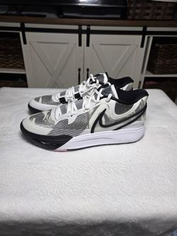 Nike Kyrie 8 White Black