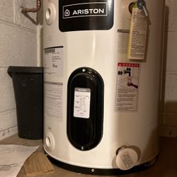 Aniston 20 Gallon Hot Water Tank 