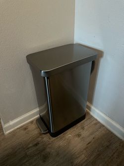 55L trash can