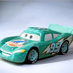 Disney Pixar Cars Color Changers Dinoco Lightning McQueen plastic 