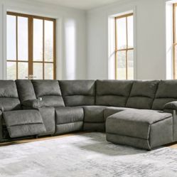 Benlocke Flannel 6-Piece Reclining Sectional with Chaise