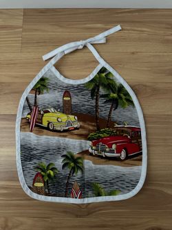 D&C Hawaiian baby bib
