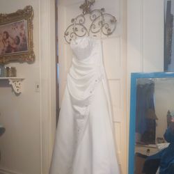 Wedding Gown With Lace Up Back