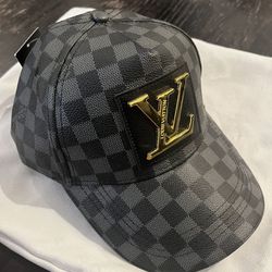 Louis Vuitton Hat for Sale in Chicago, IL - OfferUp