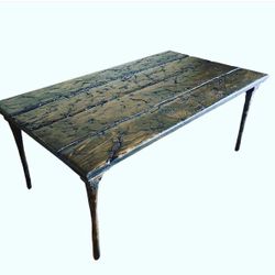 Electrified, Coffee Table