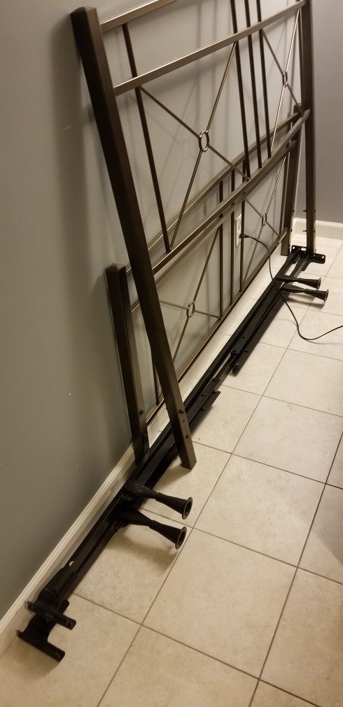 Queen Metal Bed Frame.