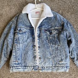 Vintage Acid Wash Levi's Sherpa Lined Jacket Size L