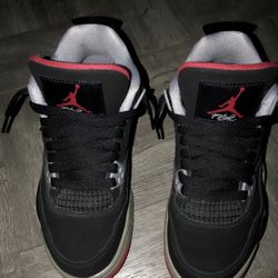 Jordan 4s Retro Bred 