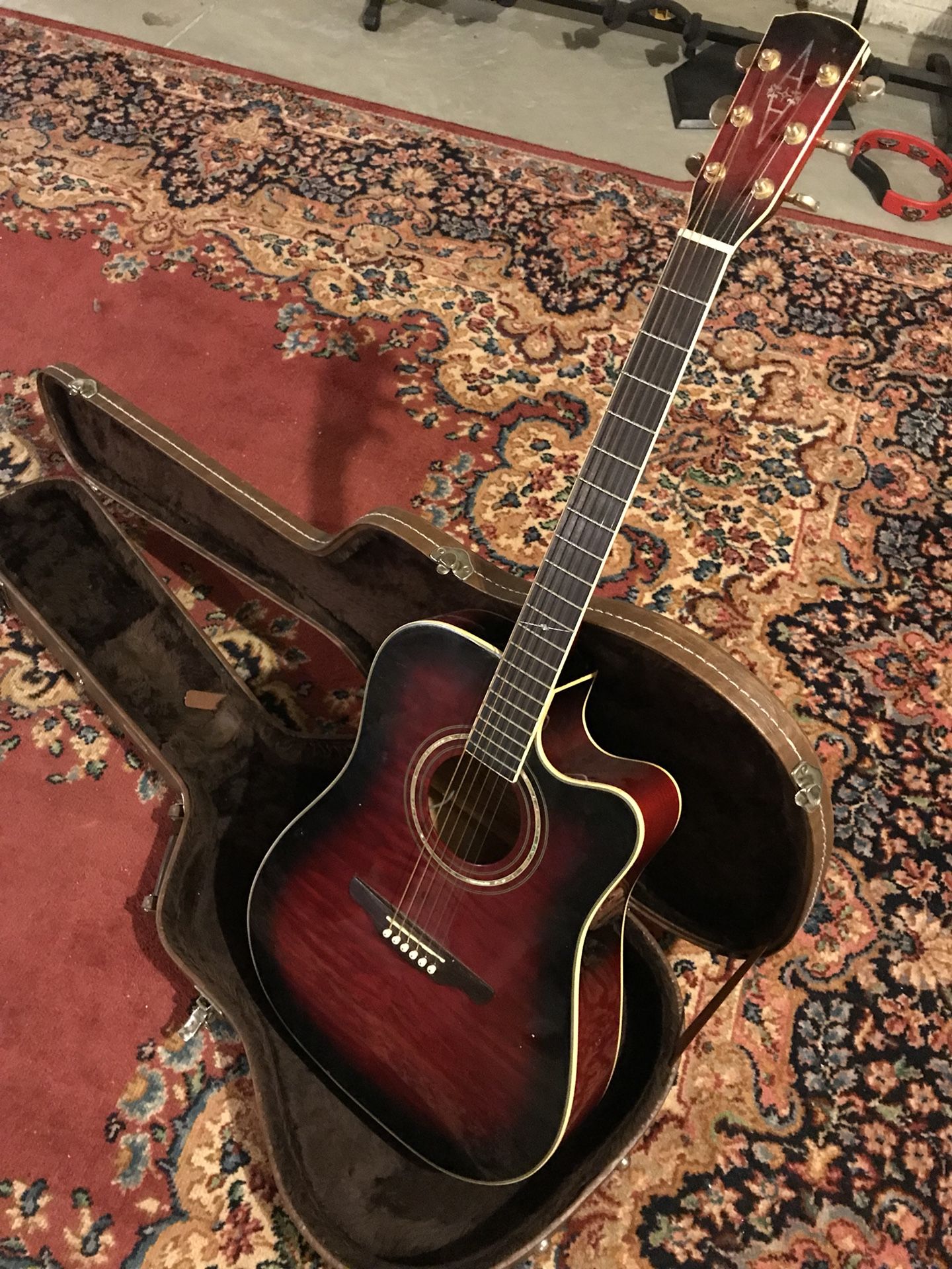 Alvarez FD60 acoustic electric guitar