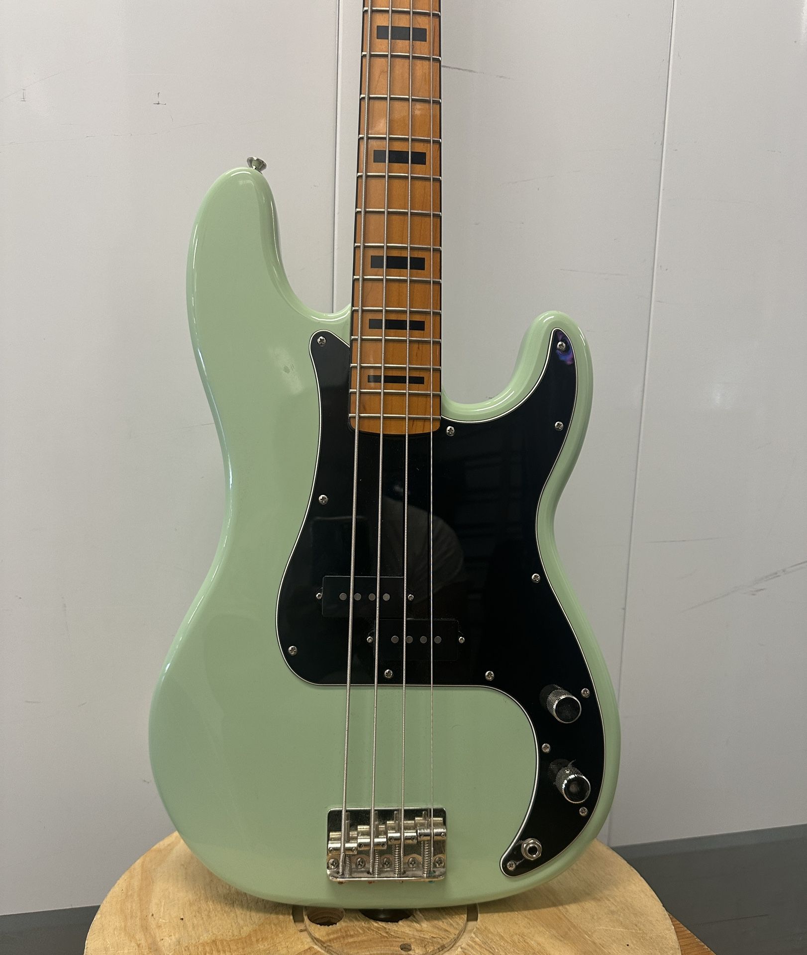Squier Precision Bass